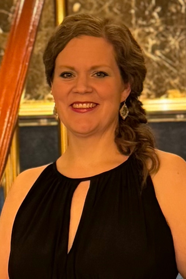 Cruise Brothers Travel Agent Tara Hansen